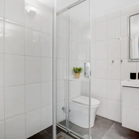 Bonito Apartamento Con Terraza Y Vista Al Mar Torremolinos